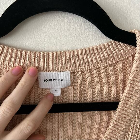 Song of Style Valentina V-Neck Sweater in Neutral - Picture 4 of 6